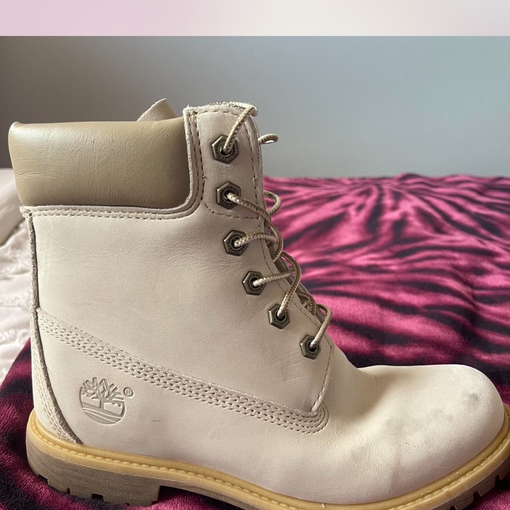 Timberland Women's Tan Combat Boots